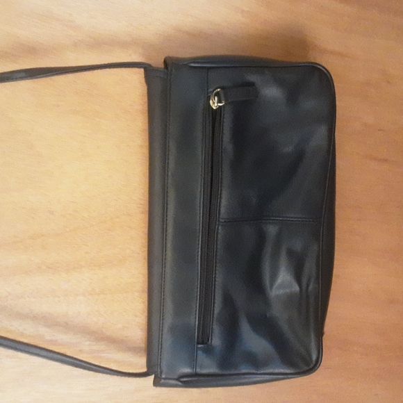 Cabin Creek Leather Crossbody Bag Good Condition - Picture 2 of 11